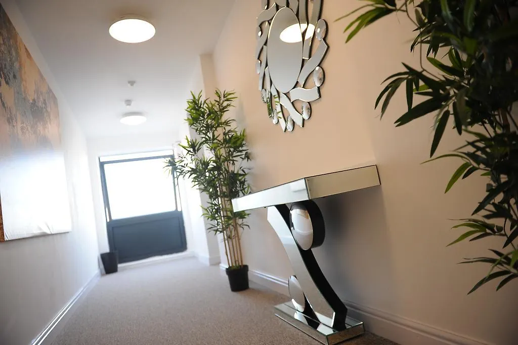 Canary Heights Hotel London