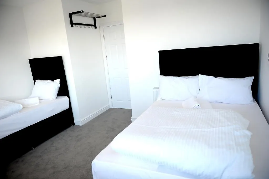 Aparthotel Canary Heights Hotel London