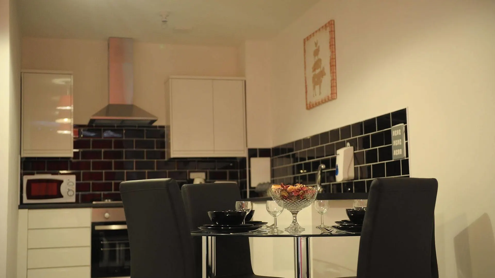 Canary Heights Hotel London